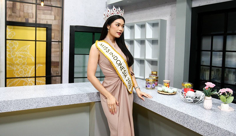 Potret Carla Yules Peraih Gelar Miss Indonesia dan Miss World Asia 2021 - Bagian 2