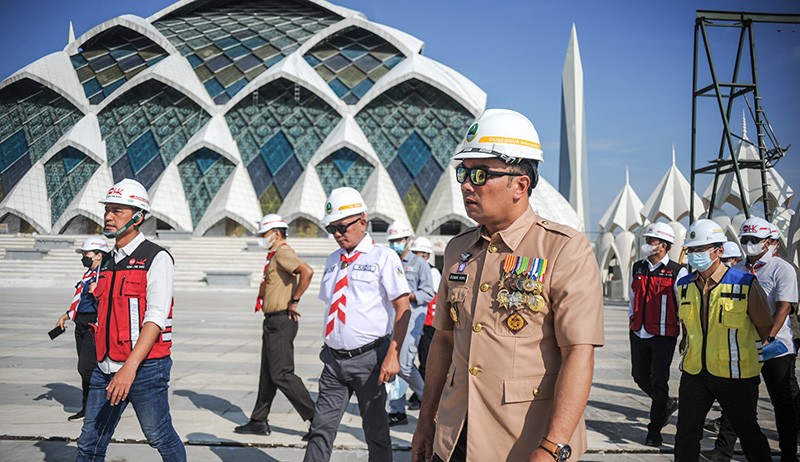 Penampakan Megahnya Arsitektur Masjid Al Jabbar Di Bandung - Bagian 2