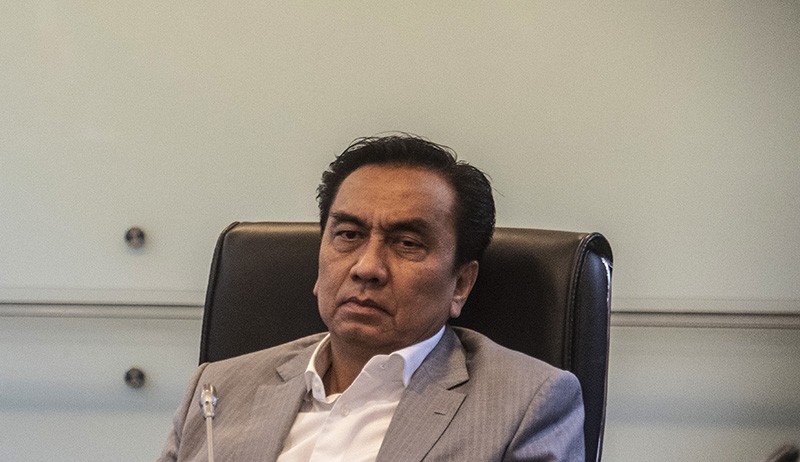 Ekspresi Effendi Simbolon Minta Maaf Sebut TNI Seperti Gerombolan - Bagian 3