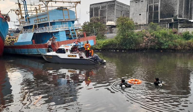 Bersihkan Tritip Karang Kapal, Warga Pekalongan Hilang Tenggelam di Sungai Loji
