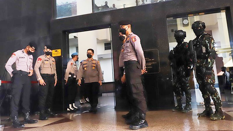 Dinilai Tidak Profesional terkait Kasus Brigadir J, Briptu Firman Dwi Disanksi Demosi 1 Tahun 