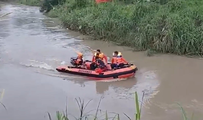 Bocah SD Hanyut Terbawa Arus Sungai Batang Merao, Terpeleset saat Cuci Tangan
