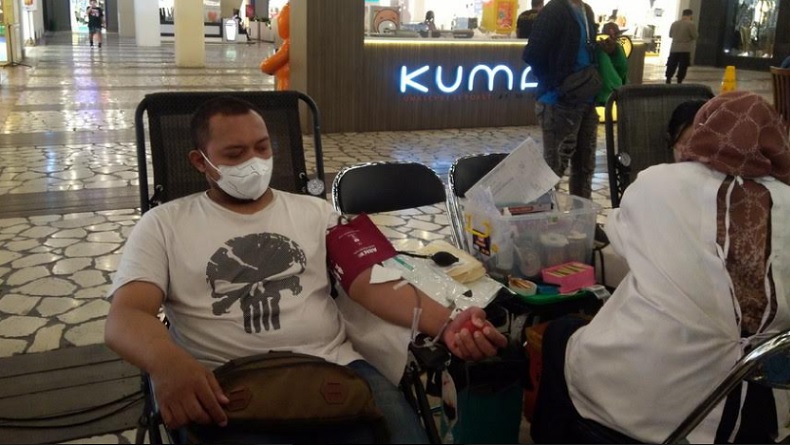 Masyarakat Bandung Antusias Ikut Donor Darah PSMTI Jabar, Target 200 Labu Darah Terlampaui
