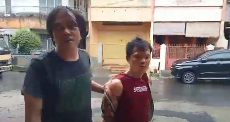Kepergok Curi Uang Milik Warga, Pemuda di Medan Diamuk Massa