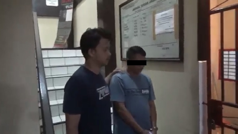 Ayah Tiri Tikam Anak hingga Tewas saat Duel di Makassar Ditangkap 