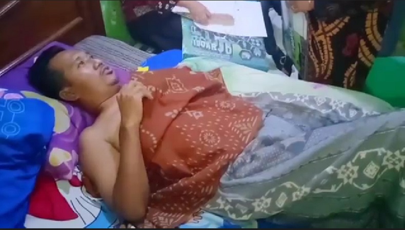 Kisah Pilu Nur Rahman, Tukang Las Asal Sidoarjo Hanya Bisa Berbaring karena Lumpuh Mendadak
