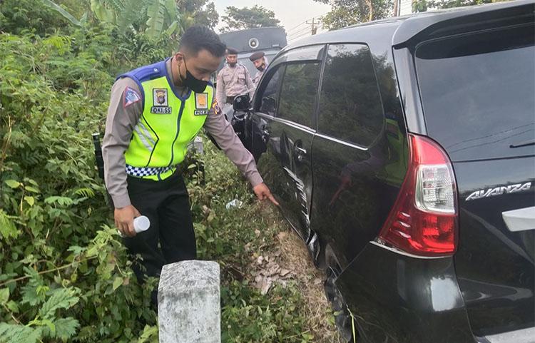 Motor Oleng ke Kanan, 2 Mahasiswi Tewas Tertabrak Minibus di Jalan Parangtritis