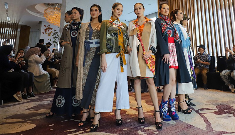10 Suku di Indonesia Menjadi Inspirasi Fashion - Bagian 1