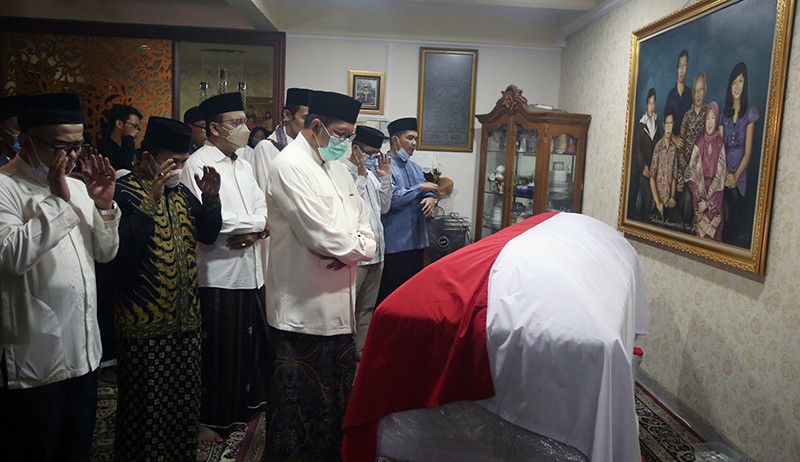 Jenazah Azyumardi Azra Dimakamkan di TMP Kalibata - Bagian 2