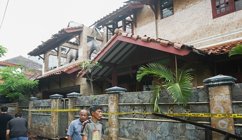 Rumah Mewah Ludes Terbakar Gegara Pemilik Lupa Matikan Kompor - Bagian 3