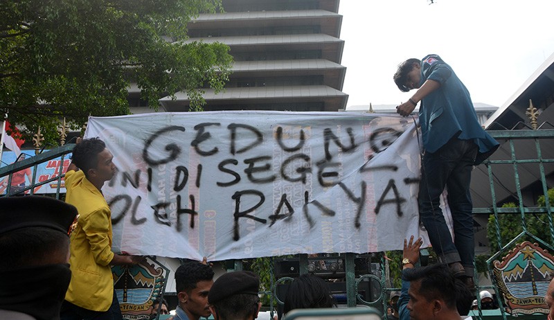 Kantor Ganjar Pranowo Disegel, Ada Apa? - Bagian 2