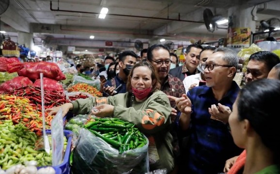 Mendag Sebut Harga Bawang Merah di Pasar Denpasar Lebih Murah dari di Jawa
