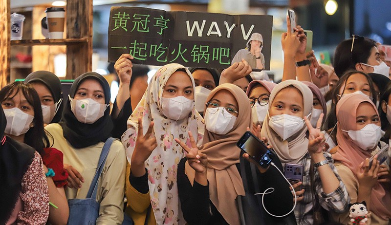 Ratusan WayZenNi Antusias Sambut Boyband K-Pop WayV - Bagian 1