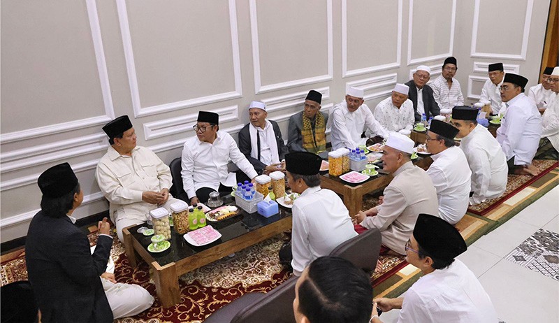 Disambut Meriah Drum Band di Ponpes Tegalrejo, Prabowo: Saya Jadi Muda Kembali - Bagian 3