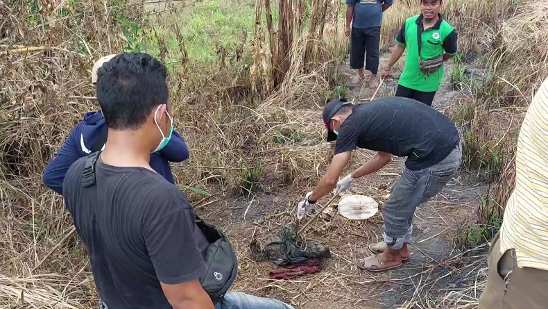 Petani Subang Syok, Hendak Cari Kayu Malah Temukan Kerangka Manusia Berpakaian Lengkap
