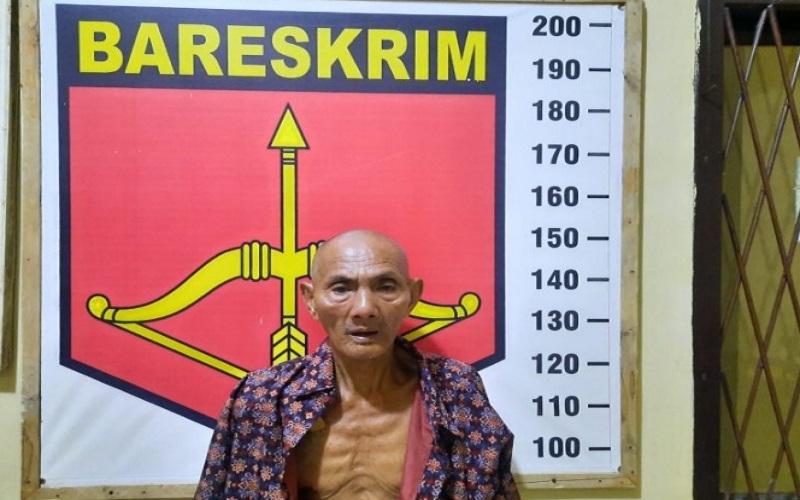 title Pria Lansia Bacok Tetangga hingga Terkapar, Pemicunya Bikin Ngelus Dada Pria Lansia Bacok Tetangga hingga Terkapar, Pemicunya Bikin Ngelus Dada