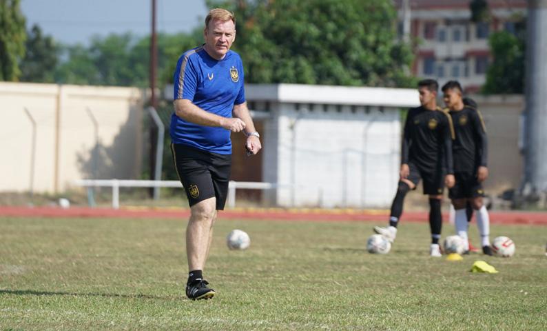 Ian  Andrew Gillan jadi Pelatih Kepala Sementara PSIS Semarang