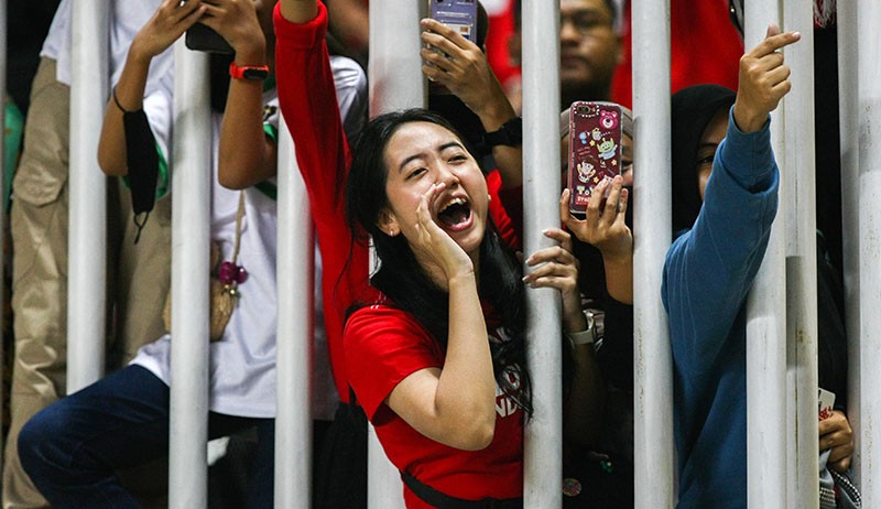 Jadi Pemain ke-12, Suporter Bakar Semangat Timnas Indonesia Kalahkan Curacao - Bagian 3