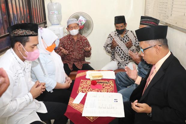 Jeruji Besi Tak Jadi Penghalang Cinta, Pasangan Asal Pandak Ini Mengikat Janji di Mapolres Bantul 