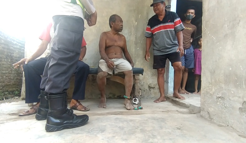 Miris, 3 Tahun Ayah di Jombang Dipasung Anak gegara Tak Punya Biaya untuk Berobat