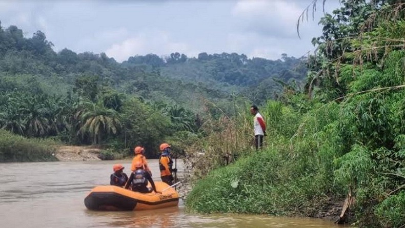 7 Hari Tak Ditemukan, Pencarian Gayus yang Tenggelam di Sungai Batang Tabir Dihentikan