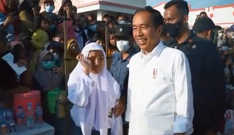 Anak SMA Berani Marahi Presiden Jokowi di Depan Paspampres, Begini Momennya - Bagian 2