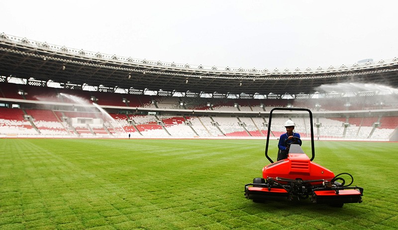 Perawatan Rumput Stadion Utama GBK Sambut Piala AFF 2022 - Piala Dunia U20 2023 - Bagian 3