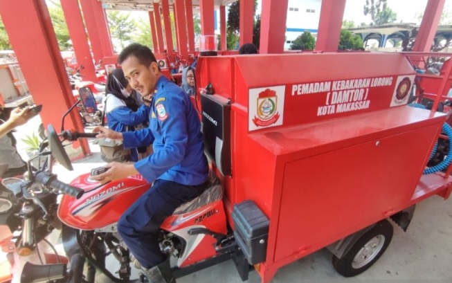 title Atasi Kebakaran, Pemkot Makassar Siapkan Kendaraan Damtor di 53 Titik Atasi Kebakaran, Pemkot Makassar Siapkan Kendaraan Damtor di 53 Titik