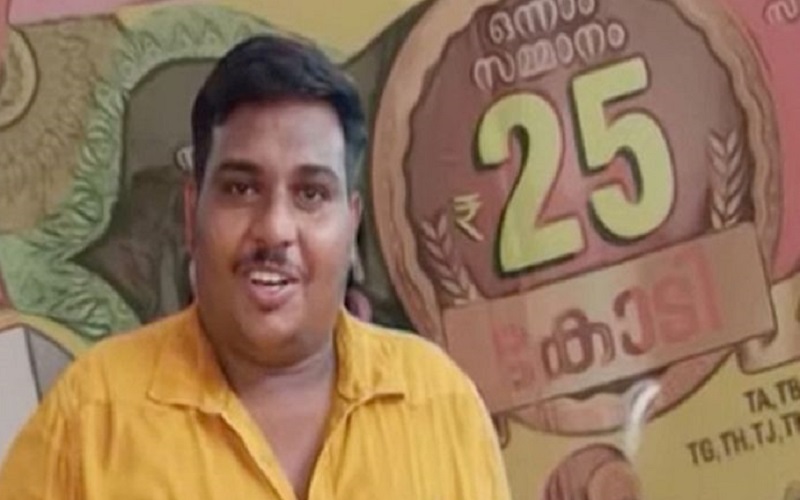 Rumahnya Dikerumuni Peminta Sumbangan, Pria Ini Menyesal Menang Lotere Rp46,6 Miliar 