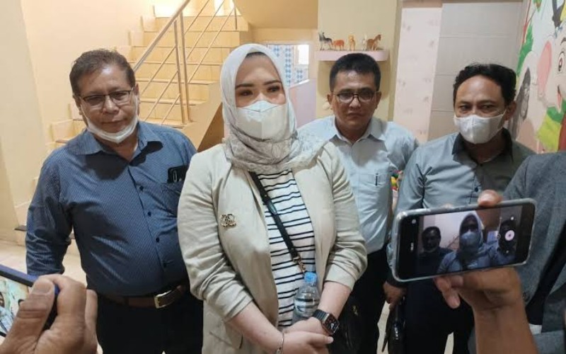 Selain Bercerai, Bupati Banyuasin Akan Dilaporkan Istri ke Polisi