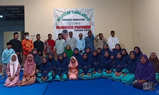 Doakan Prabowo Presiden, Warga Magetan Baca Sholawat untuk Keselamatan Indonesia