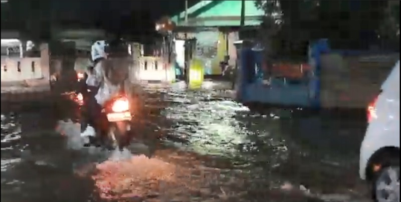 Hujan Deras, Sejumlah Kawasan Permukiman Dataran Rendah di Palangka Raya Terendam Banjir