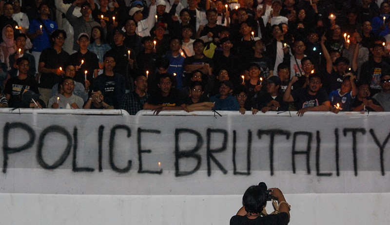 Ribuan Suporter PSIS Gelar Doa Bersama untuk Korban Tragedi Stadion Kanjuruhan - Bagian 1