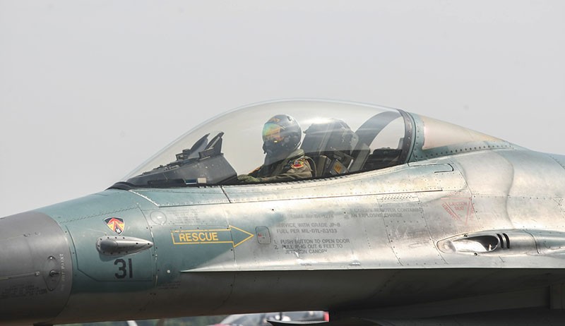 Persiapan Flypast Tim Jupiter Jelang HUT ke-77 TNI  - Bagian 4