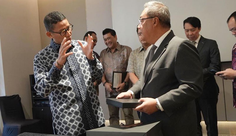 Menparekraf Sandiaga Uno Ajak Investor Singapura Investasi di Indonesia - Bagian 2
