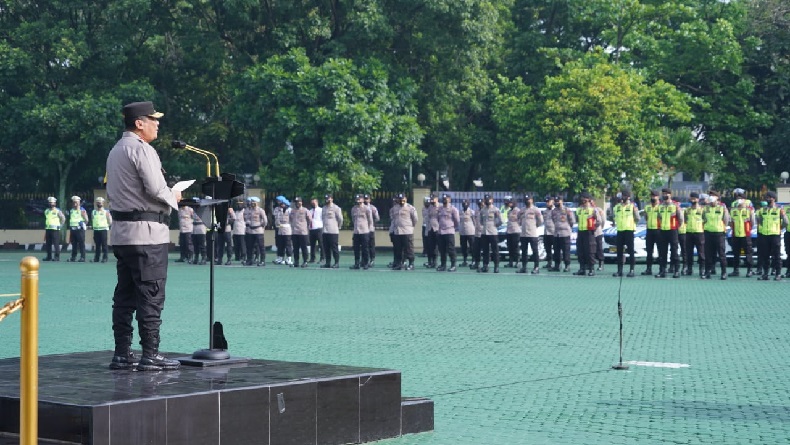 title Operasi Zebra Lodaya 2022, Kapolda Jabar kepada Anggota: Jangan Arogan! Operasi Zebra Lodaya 2022, Kapolda Jabar kepada Anggota: Jangan Arogan!