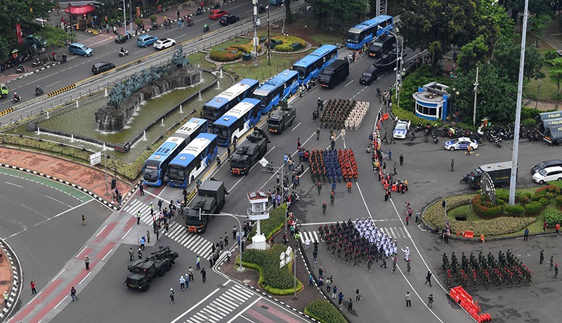 Defile Pasukan dan Alutsista Meriahkan HUT ke-77 TNI  - Bagian 4