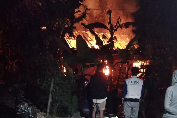 Ditinggal Membantu Bungkus Tahu, Rumah Marsini Ludes Terbakar
