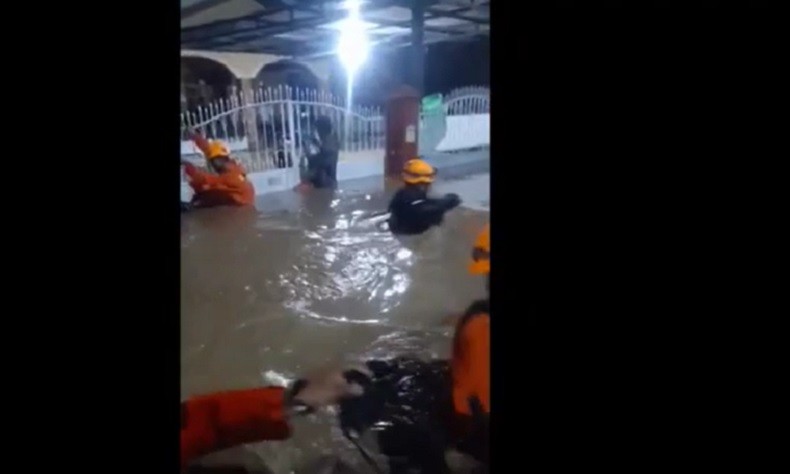 Sungai Amasang Meluap Rendam Kota Palopo, Puluhan Warga Dievakuasi dari Rumah