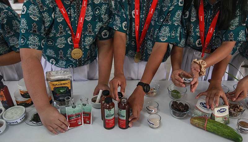 Keren, Siswa SMA Palangkaraya Sabet 2 Medali Emas WICE 2022 di Malaysia - Bagian 3