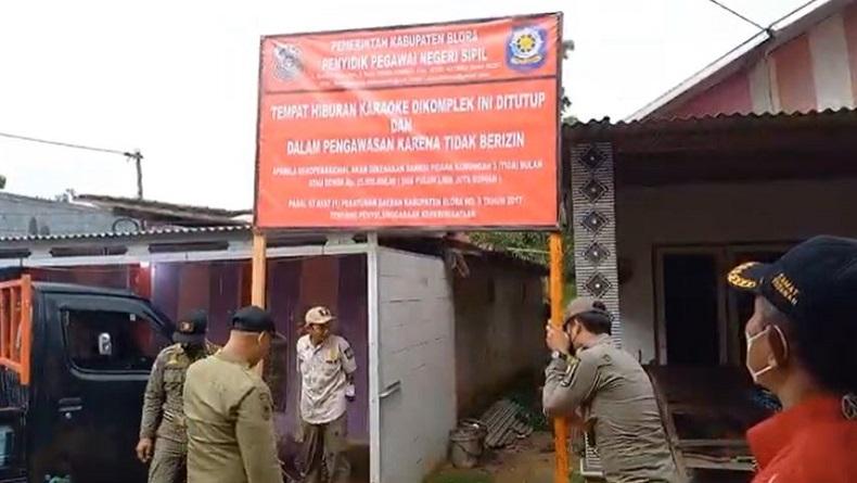 title Kompleks Karaoke Cumpleng Indah di Blora Resmi Ditutup Satpol PP Kompleks Karaoke Cumpleng Indah di Blora Resmi Ditutup Satpol PP