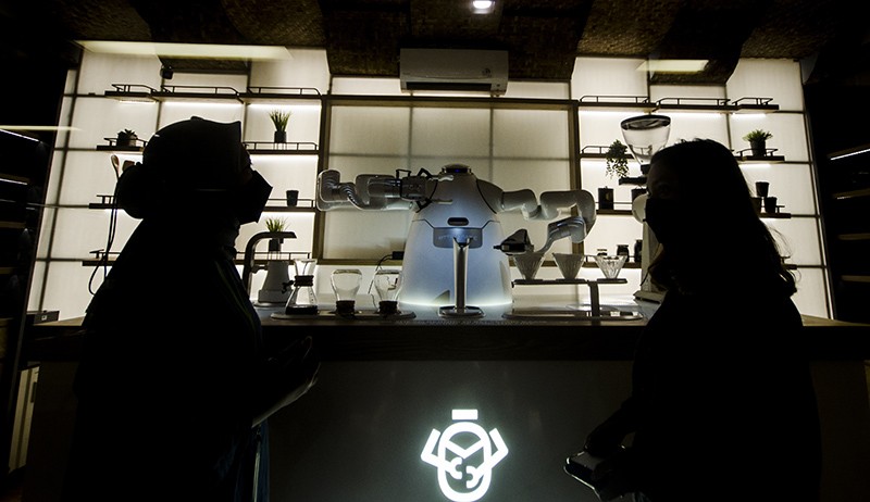 Foto Robot Barista Buat Kopi Kualitas Terbaik, Gantikan Tenaga Manusia? - Bagian 2