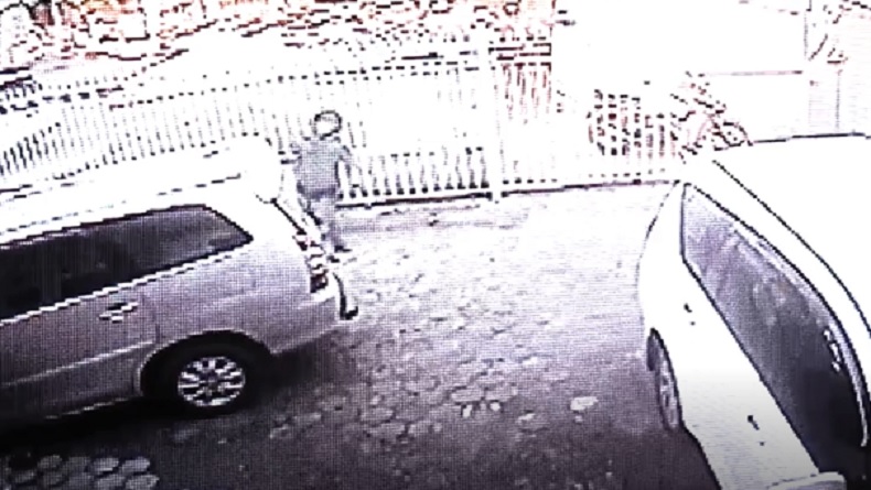 Terekam CCTV, Gereja di Lahundape Kota Kendari Dilempari Batu oleh OTK