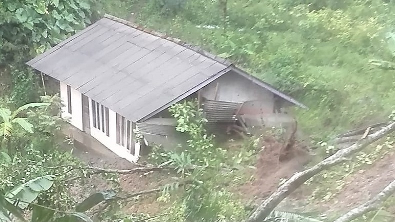 3 Rumah di Cibeber Cianjur Tertimbun Longsor, Penghuni Diungsikan ke Tempat Aman