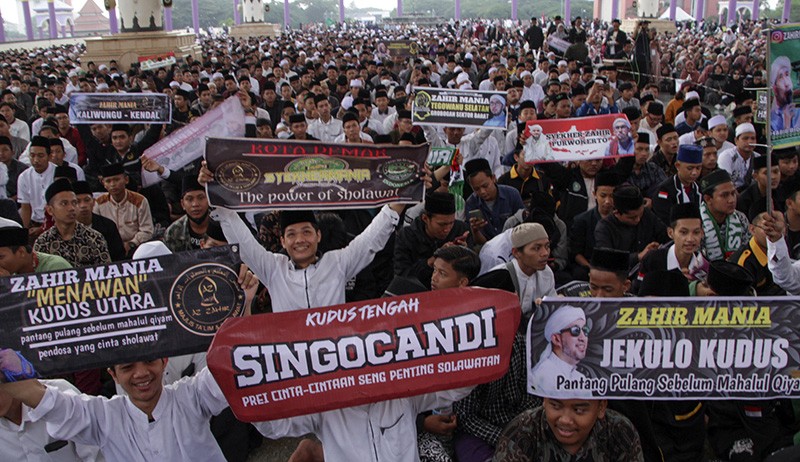 Puluhan Ribu Orang Hadiri Maulid Nabi Muhammad SAW di MAJT Semarang - Bagian 2