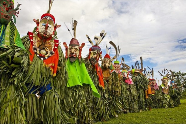 Keunikan Tari Hudoq dari Kalimantan Timur, Apa Saja?
