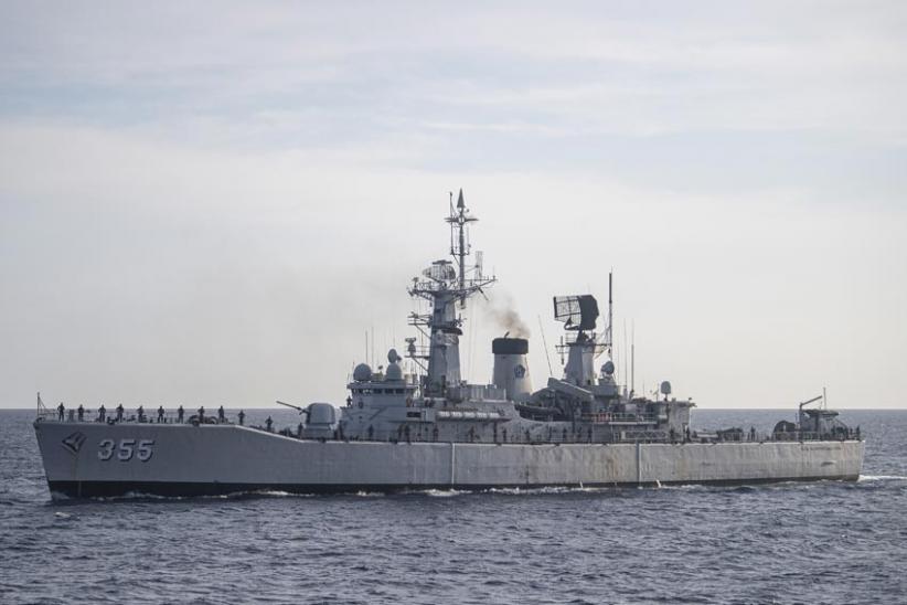 KRI Abdul Halim Perdanakusuma-355 dan KRI Bima Suci-945 Gelar Latihan Passex di Laut Flores - Bagian 4