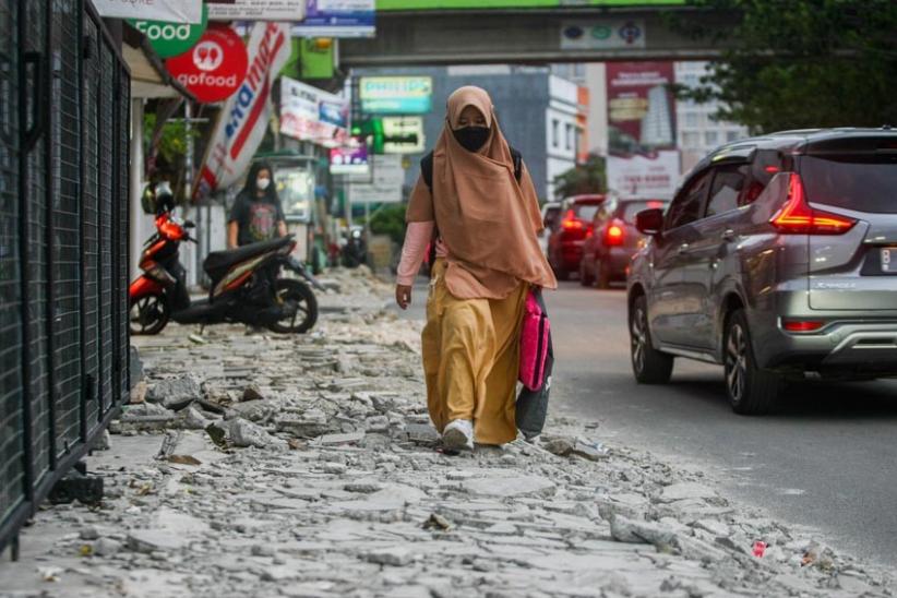 Pemkot Depok Kucurkan Dana Rp23,5 Milyar untuk Revitalisasi Trotoar di Jalan Raya Margonda  - Bagian 2