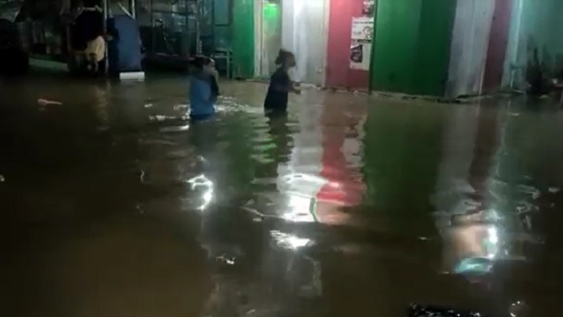 Banjir di Kota Sorong, Ratusan Rumah Warga Terendam usai Diguyur Hujan 3 Jam