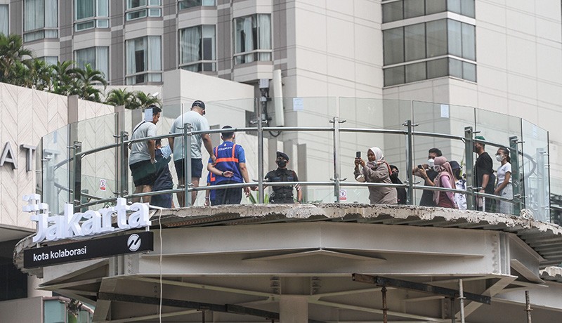 Spot Foto Baru di Ibu Kota dengan Latar Belakang Air Mancur Bundaran HI - Bagian 3